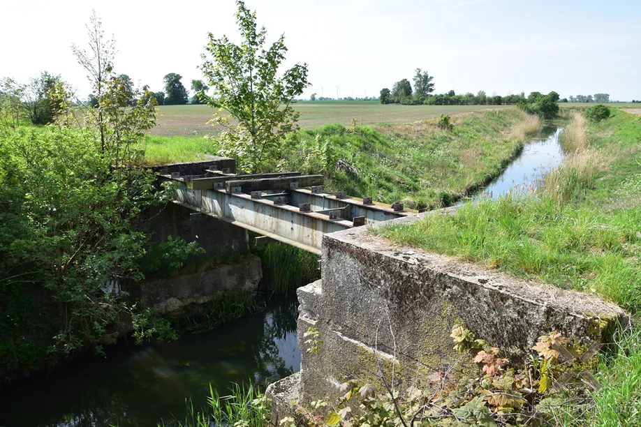 Mostek na Kanale Linawy