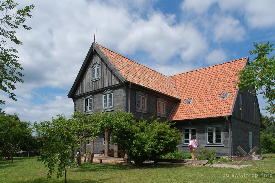 Dom podcieniowy w Mikoszewie