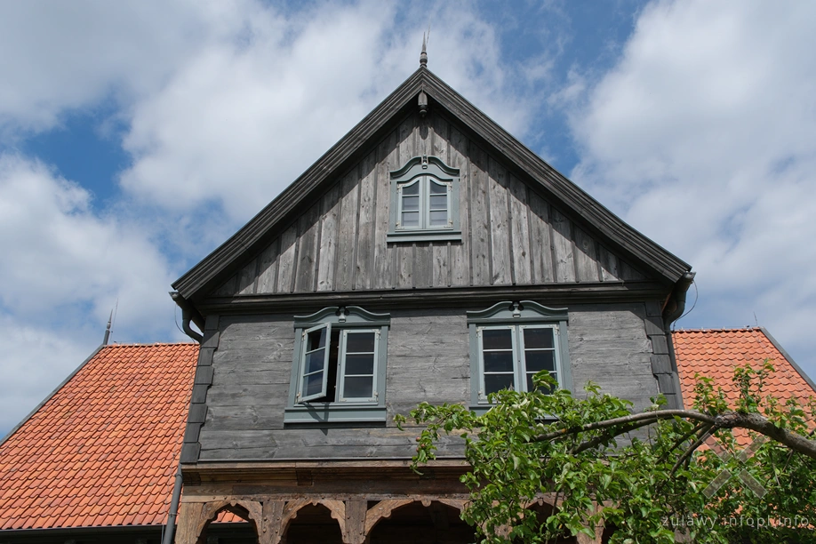 Dom podcieniowy w Mikoszewie